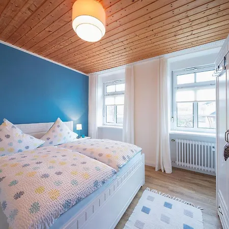 Landhaus Bad Bertrich 招待所 4*